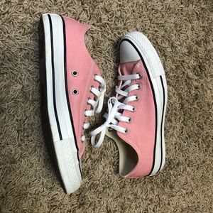 Coastal Pink Converse Chuck Taylors - Size 7.5